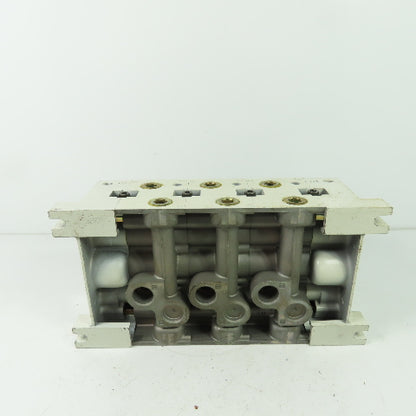 SMC VV723-04R-06D-CD-XS29 Pneumatic Valve Manifold Base