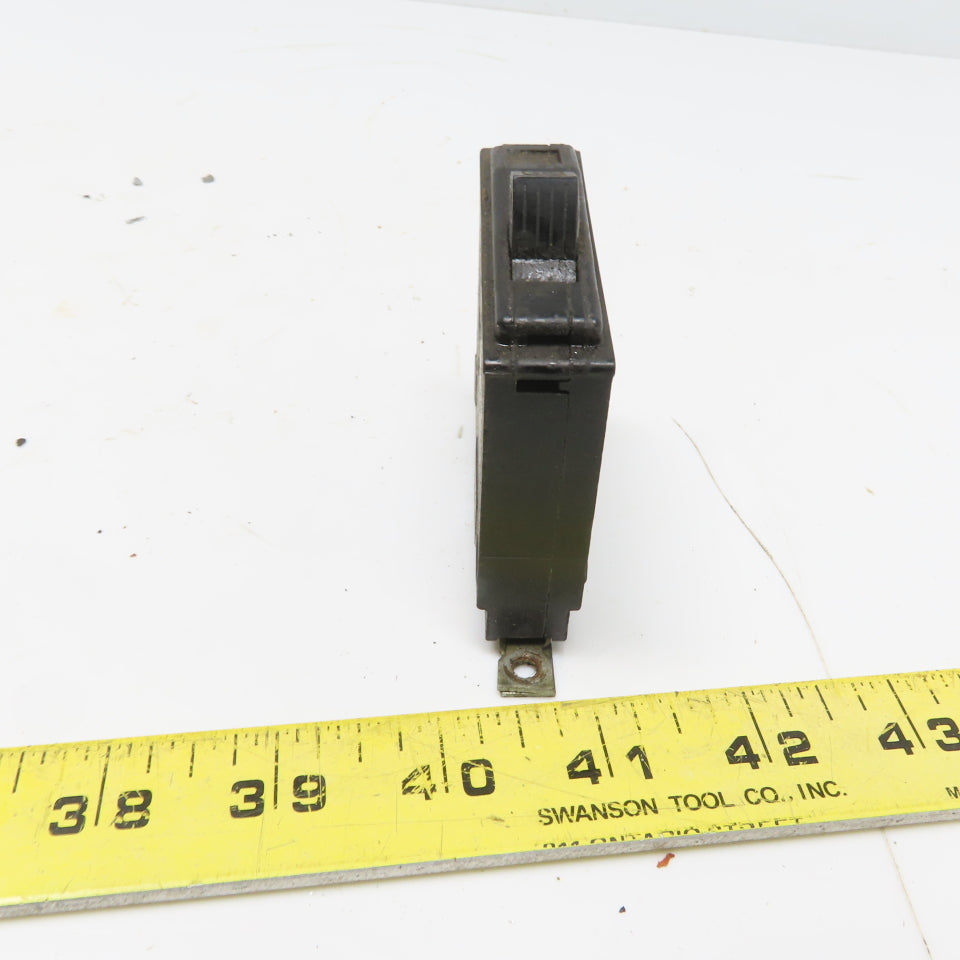 Square D QHB QHB120 20A 240V Single Pole Circuit Breaker Lot of 8