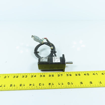 Yaskawa SGMAH-A5AAA41 AC Servo Motor 50W 200V 0.64A 3000RPM 6mm Shaft