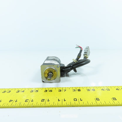 Yaskawa SGMAH-A5AAA41 AC Servo Motor 50W 200V 0.64A 3000RPM 6mm Shaft