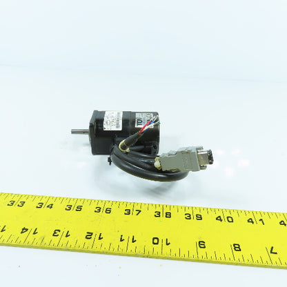 Yaskawa SGMAH-A5AAA41 AC Servo Motor 50W 200V 0.64A 3000RPM 6mm Shaft