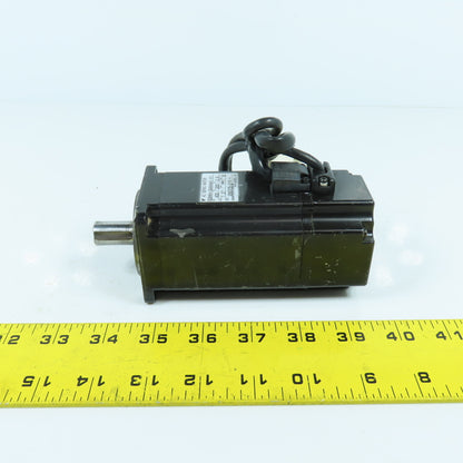 Yaskawa SGMAH-04AAA41-Y1 AC Servo Motor 400W 200V 2.8A 3000RPM (BAD BEARINGS)