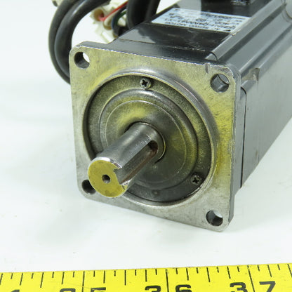 Yaskawa SGMAH-04AAA41-Y1 AC Servo Motor 400W 200V 2.8A 3000RPM (BAD BEARINGS)