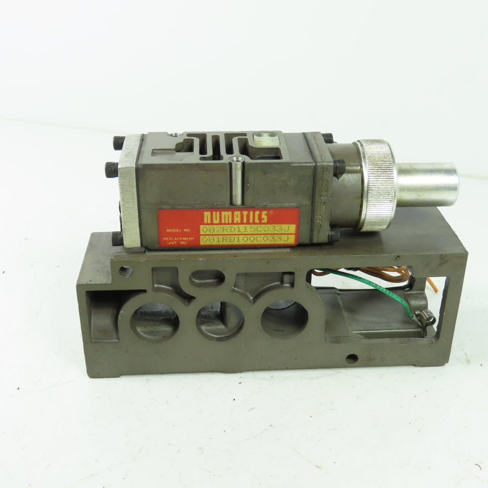 Numatics 082RD115C033J Pneumatic Regulator Valve W/Manifold Rep No 081RD100C033J