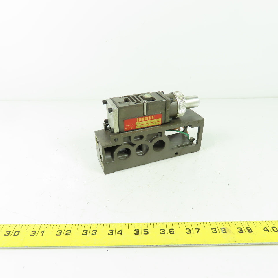 Numatics 082RD115C033J Pneumatic Regulator Valve W/Manifold Rep No 081RD100C033J