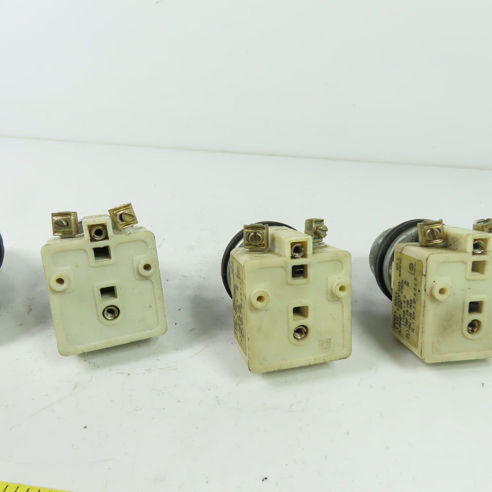 Square D 9001 KM1 Pilot Light Module Amber Green 120V 50/60Hz Lot Of 6