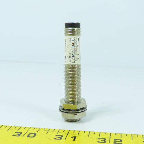 Allen Bradley D2NP12-D4 Ser B Threaded Barrel Proximity Sensor 2mm Range NEW