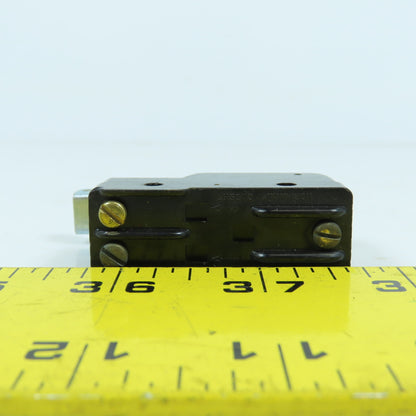 Unimax 2HBTX758-1 20A Limit Switch W/ Roller 125/250/480VAC NEW