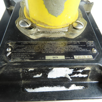 Swagelok AT Series Valve Actuator W/ 2200PSIG SS YQ7056001 Valve & Monitor