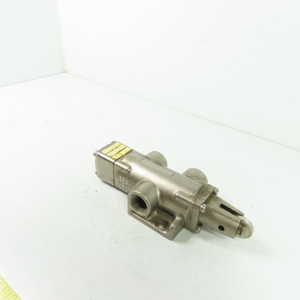 Versa VCS-3502 3-way Pneumatic Directional Control Valve 1/2" NPT