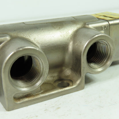 Versa VCS-3502 3-way Pneumatic Directional Control Valve 1/2" NPT