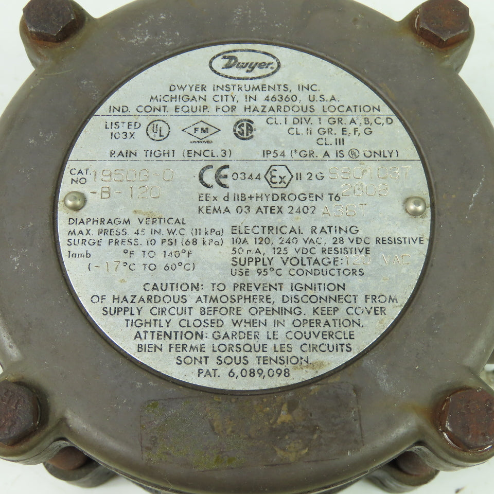 Dwyer 1950G-0-B-120 Differential Pressure Switch Explosion Proof 10A 240VAC