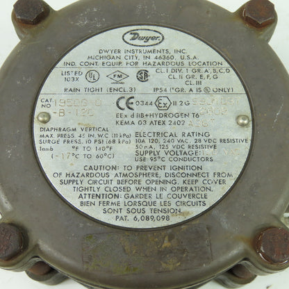 Dwyer 1950G-0-B-120 Differential Pressure Switch Explosion Proof 10A 240VAC