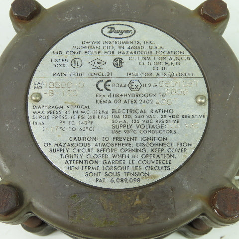 Dwyer 1950G-0-B-120 Differential Pressure Switch Explosion Proof 10A 240VAC