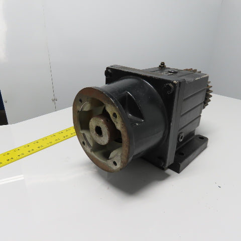 Lenze GST06-2N VBR 3E 12.571:1 Ratio Gear Reducer 111.4RPM