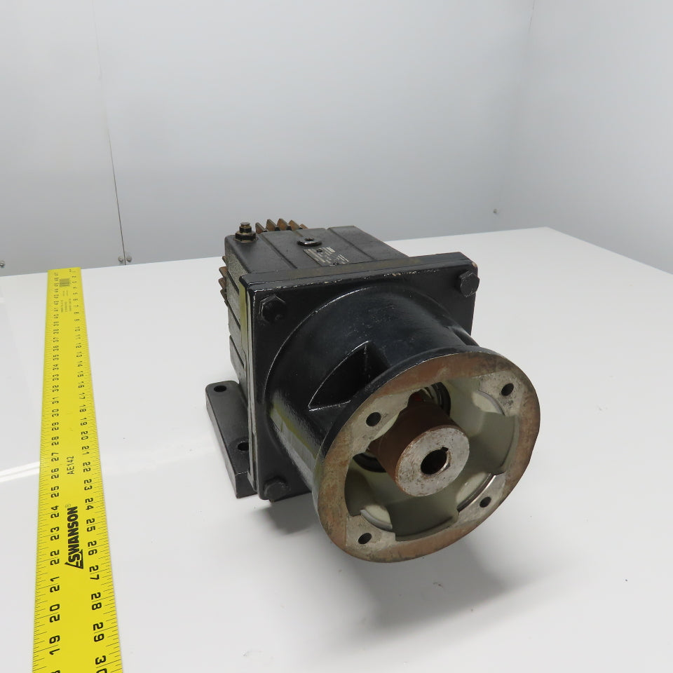 Lenze GST06-2N VBR 3E 12.571:1 Ratio Gear Reducer 111.4RPM