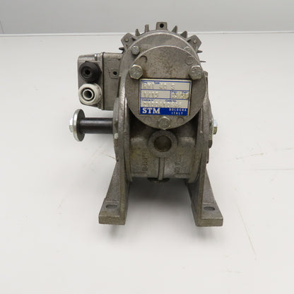 STM RMI 40 S 40:1 Ratio .22kW 220-440V 50/60Hz RH Output 117RPM Gear Motor