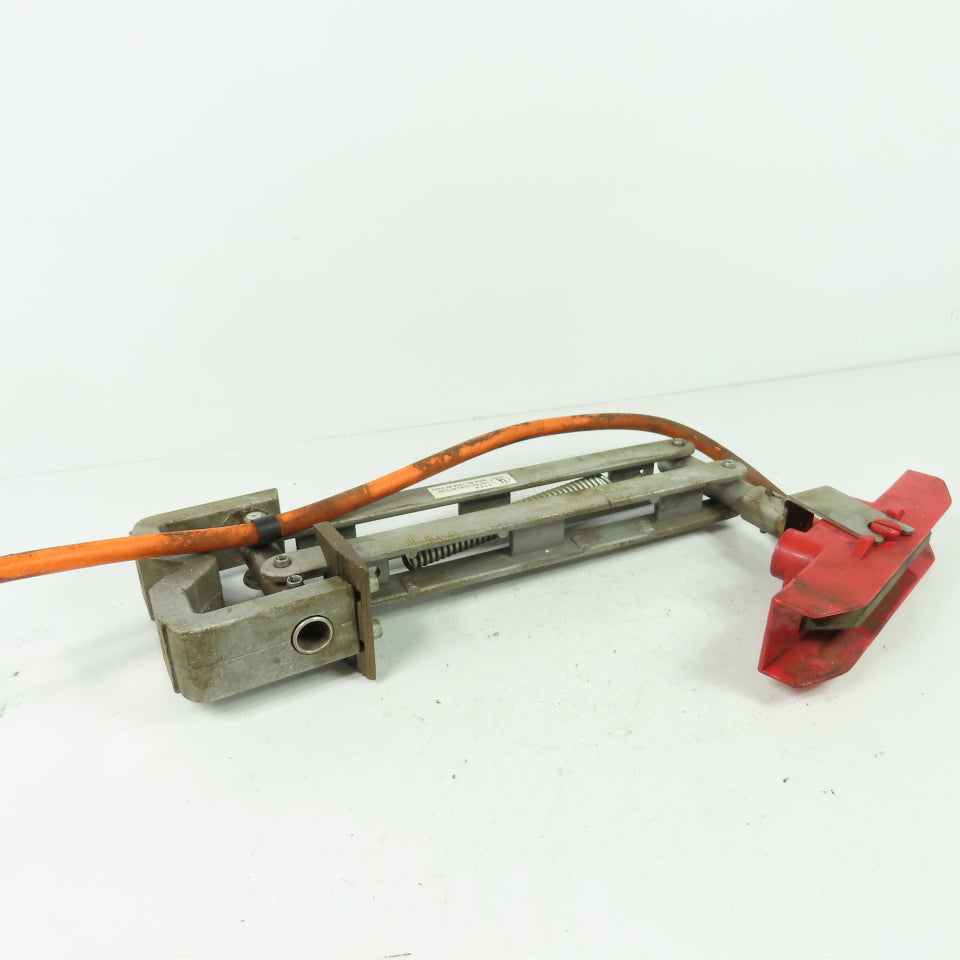 256B 600VAC Collector Arm 100A 6-AWG