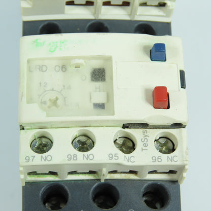 Telemecanique LC1D12-BD 10HP 600VAC IEC Contactor 24V DC Coil W/ LRD 06 Overload