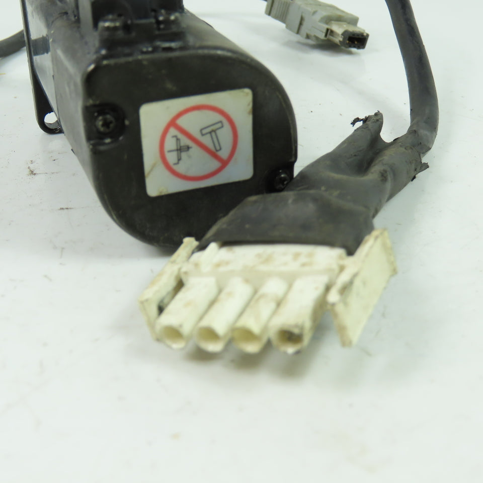 Yaskawa SGMAH-A5AAAYU41 0.159Nm Servo Motor 200V 0.6A 50W 3000RPM