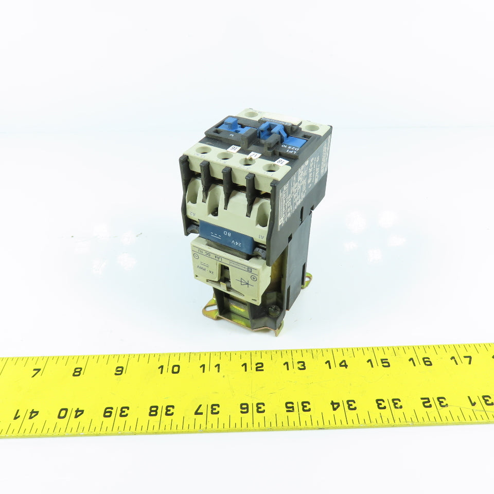 Telemecanique LP1-D25-10 20HP 40A 600VAC IEC Contactor 24V DC Coil