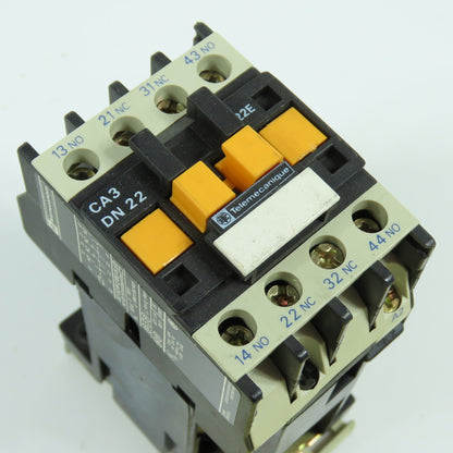 Telemecanique CA3-DN22 10A 600VAC IEC Contactor 24VDC Coil