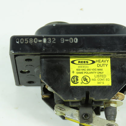 Rees 00580-032 9-00 Heavy Duty Plunger Switch 600VAC Slow Make/Break (Cracked)
