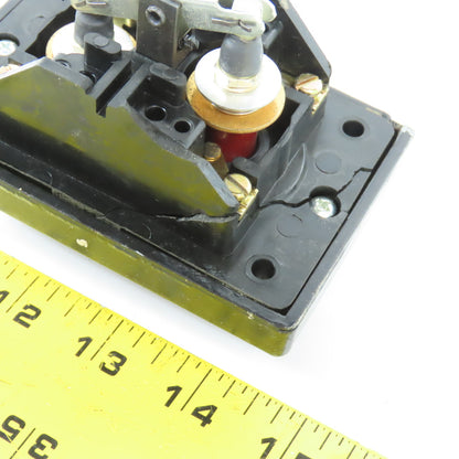 Rees 00580-032 9-00 Heavy Duty Plunger Switch 600VAC Slow Make/Break (Cracked)