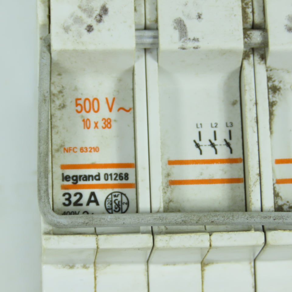 Legrand 01268 NFC 63210 32A 500V 3-Pole Fuse Holder 10 x 38