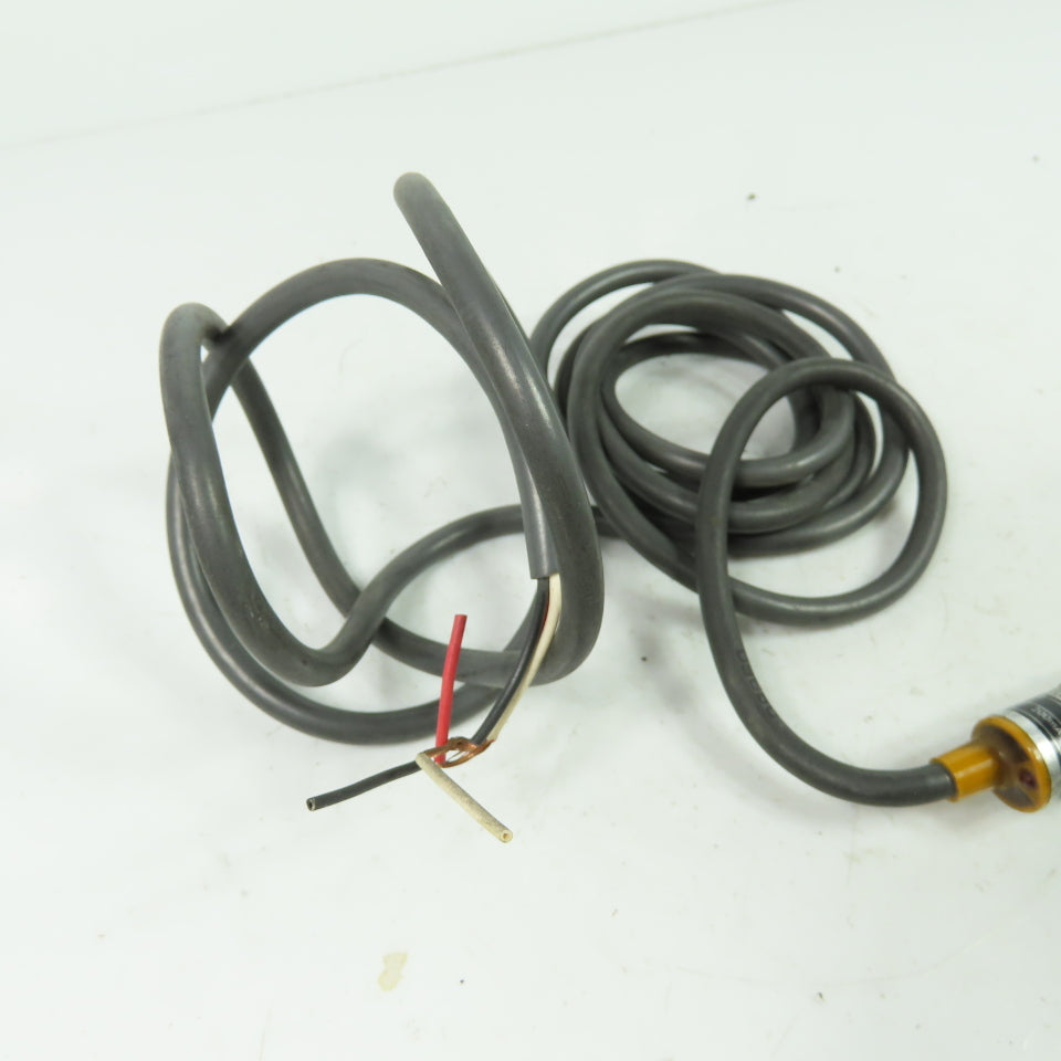 Omron E3F-DS10Z1 Photoelectric Proximity Sensor 200mA 24 - 240VAC