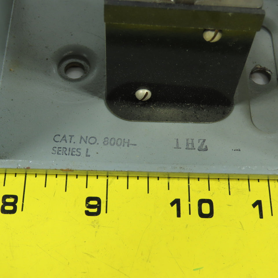 Allen Bradley 800H-JK2A Ser L 3-Position Selector Switch 600VAC Max W/ Enclosure