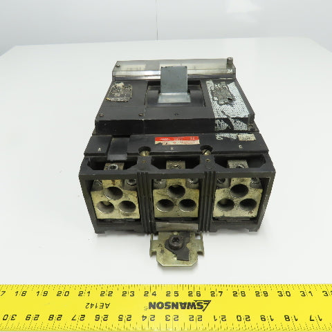 Squae D ME4-250 3-Pole 250 Amp Rating Circuit Breaker