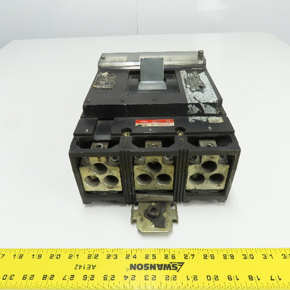 Squae D ME4-250 3-Pole 250 Amp Rating Circuit Breaker