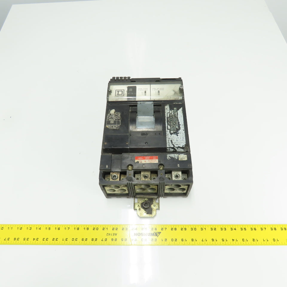 Squae D ME4-250 3-Pole 250 Amp Rating Circuit Breaker