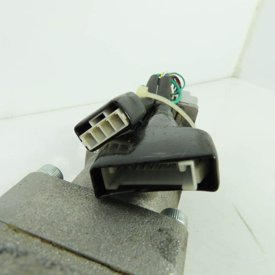 Nidec Shimpo EVSC-15B-100 1:15 Ratio Gear Reducer W/ M-Z1-IAA100-TA Servo Motor