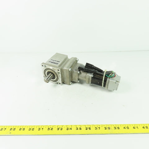 Nidec Shimpo EVSC-15B-100 1:15 Ratio Gear Reducer W/ M-Z1-IAA100-TA Servo Motor