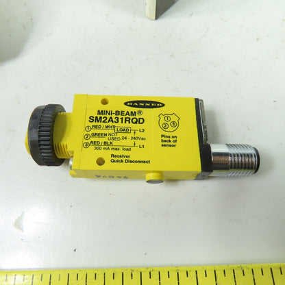 Banner SM2A31RQD Mini-Beam Photoelectric Sensor 300mA 3-Pin