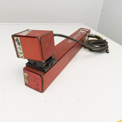 Perceptron 917-3020 Digital Surface Sensor W/ 515-0095 Trilite LED Flood