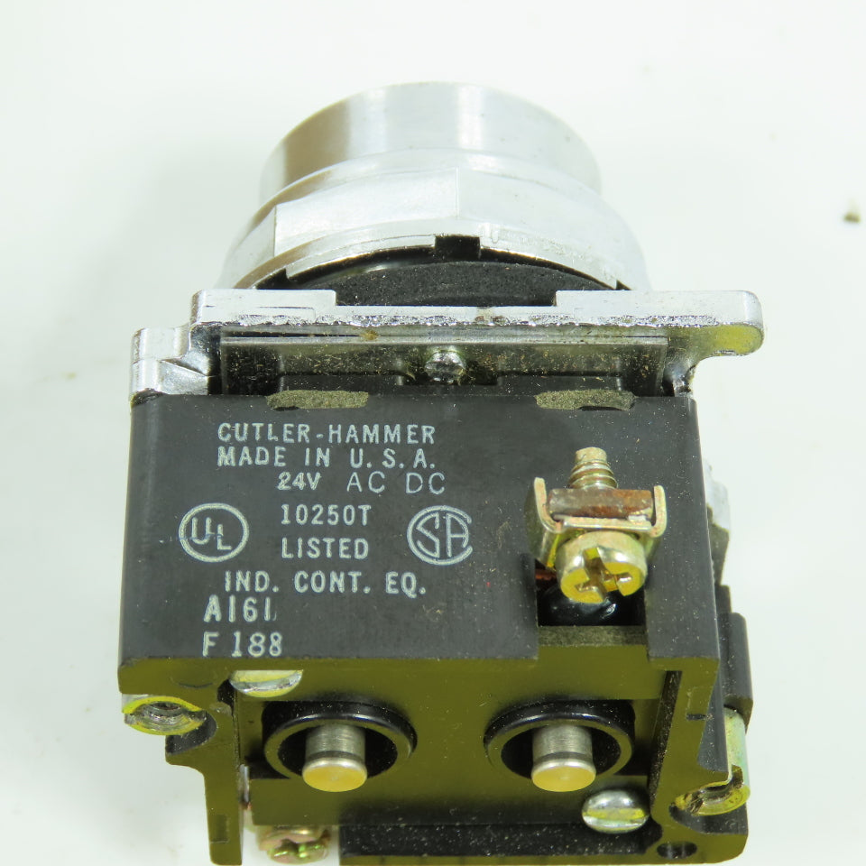 Cutler Hammer 10250T476 24V AC/DC Heavy Duty Momentary Contact Push Button NEW