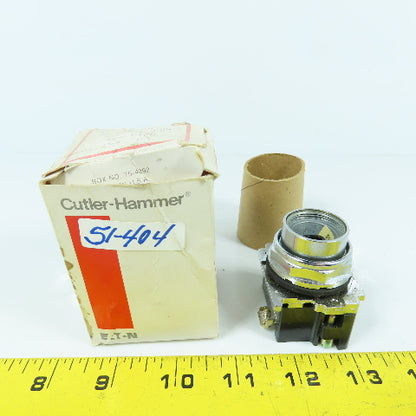 Cutler Hammer 10250T476 24V AC/DC Heavy Duty Momentary Contact Push Button NEW