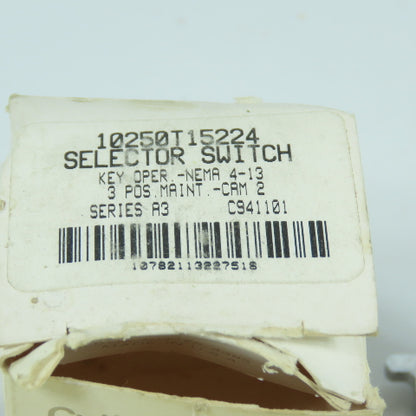 Cutler Hammer 10250T15224 3-Position Maintained Keyed Selector Switch NEW