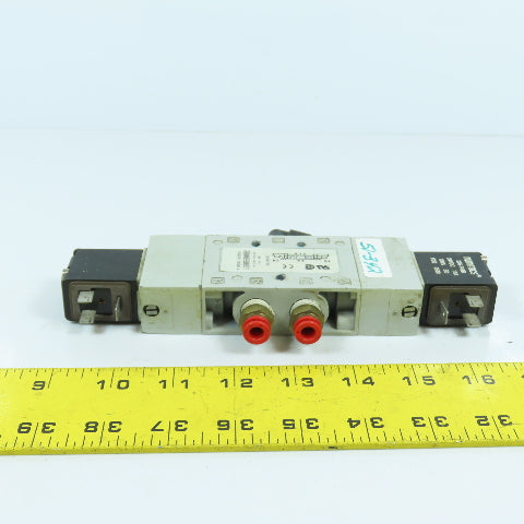 Numatics L22BB652B000061 5/3 Double Solenoid Valve 145PSIG 24VDC Coil 1/4"