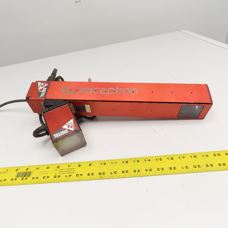 Perceptron 917-3014 Digital Surface Sensor W/ 515-0095 Tri-lite LED Flood