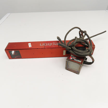 Perceptron 917-3014 Digital Surface Sensor W/ 515-0095 Tri-lite LED Flood