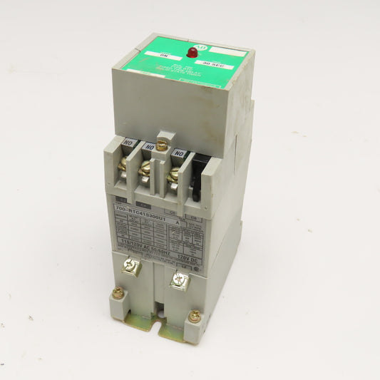 Allen Bradley 700-RTC41S300U1 110/120V Type RTC Fixed Time Delay Timer