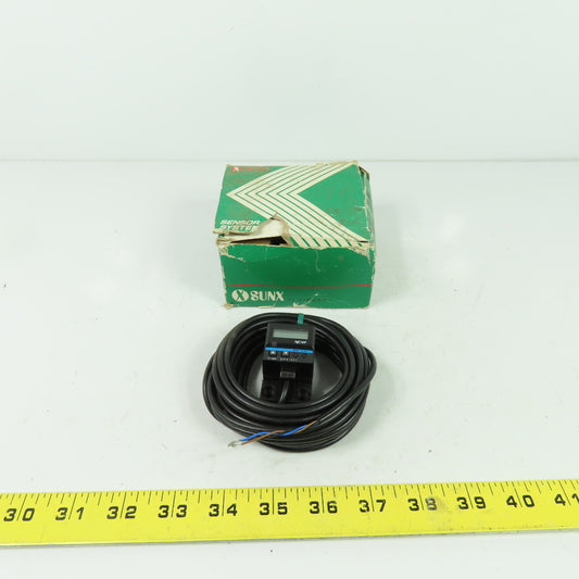 Sunx DPX-401-C5 Digital Pressure Vacuum Sensor 24VDC