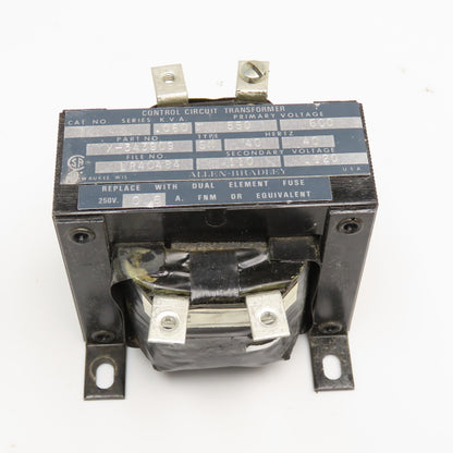 Allen Bradley 550/600V Pri. .060kVa 110/120V Sec. 40Hz Control Transformer