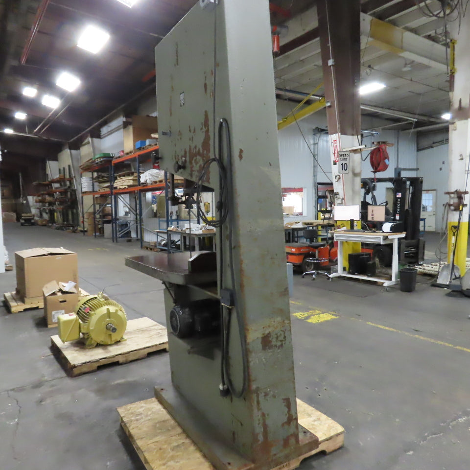 Centauro 900 CO Industrial Tilt Table Vertical Bandsaw 34" Throat 230/460V 3PH