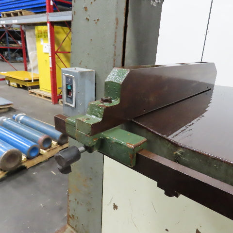 Centauro 900 CO Industrial Tilt Table Vertical Bandsaw 34" Throat 230/460V 3PH