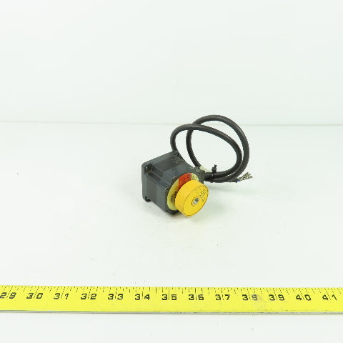 Oriental Motors PK564BW Vexta Stepping Motor 0.87VDC 5Ph 0.72°/Step W/ D6CL-8.0